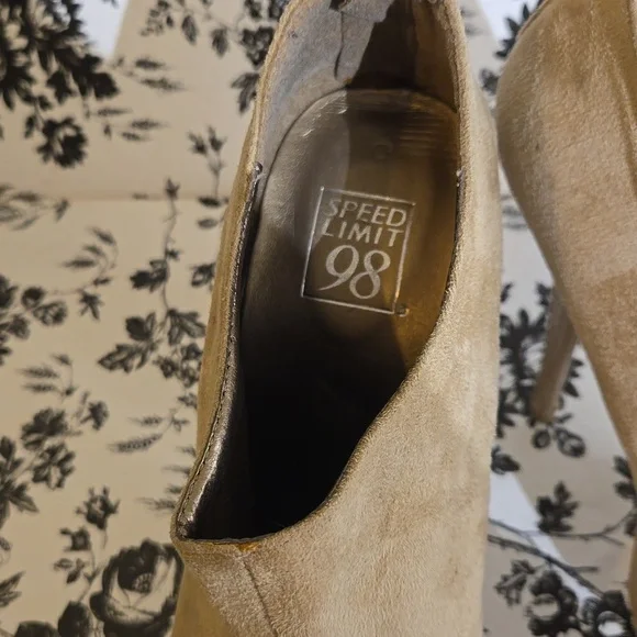 Speed limit 98. B31 - Picture 4 of 12